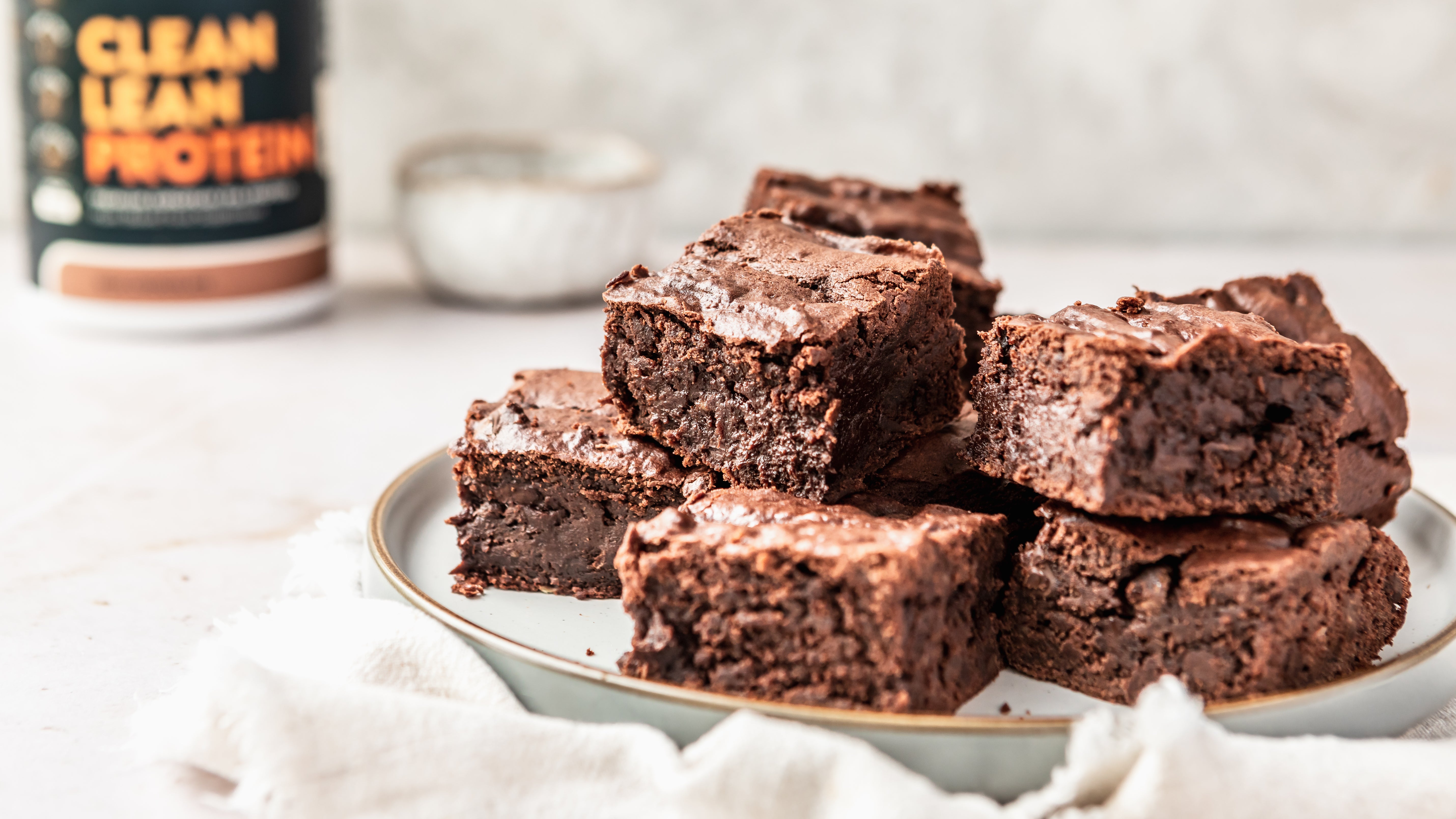 Clean Lean Protein Chocolate Brownies - Nuzest